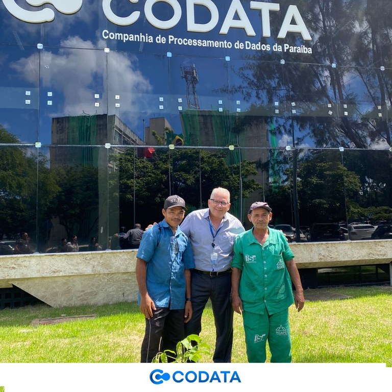 Abertura da Semana do Meio Ambiente na CODATA é marcada pelo plantio simbólico de ipês amarelos e rosas Abertura da Semana do Meio Ambiente na CODATA é marcada pelo plantio simbólico de ipês amarelos e rosas